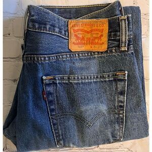 Levi's Men's 34x32 505 Regular Fit Jeans Medium Wash Classic Denim Traditional